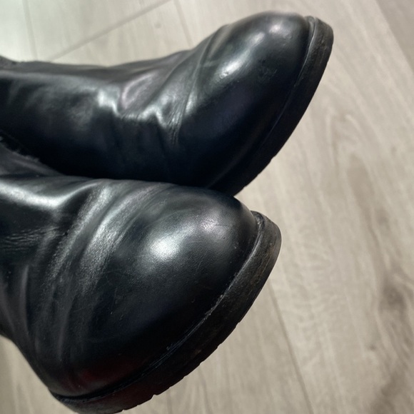 Aquazzura
Fringe Beatle Flat Ankle Leather Chelsea Boots - Authentic (size 39) - Picture 6 of 11